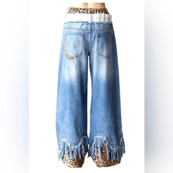 Oli & Hali Blue Straight Leg Jeans with Leopard Accents - Picture 3 of 3